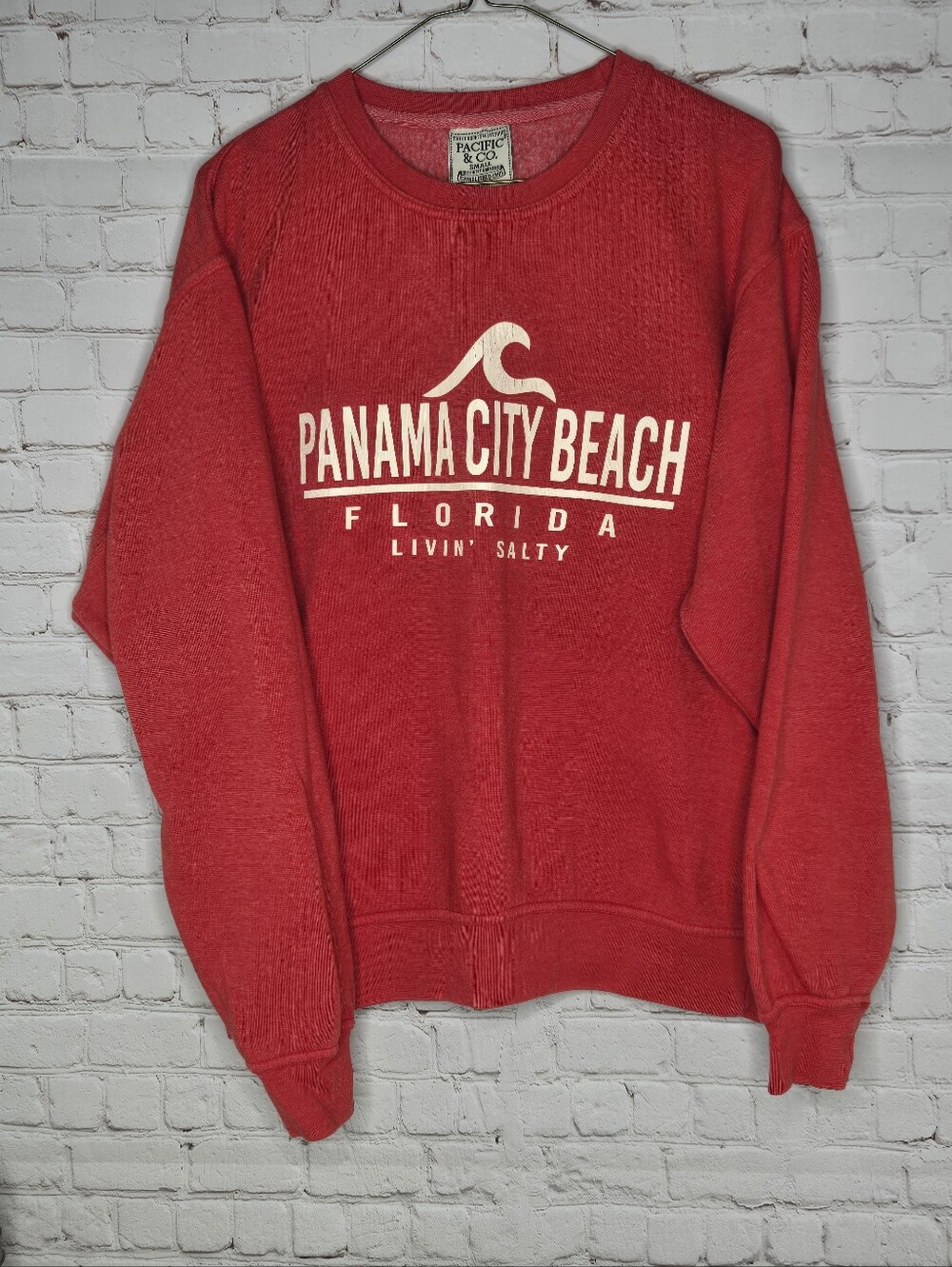 Pacific & Co The Classic Sweatshirt Small Panama City Beach Red